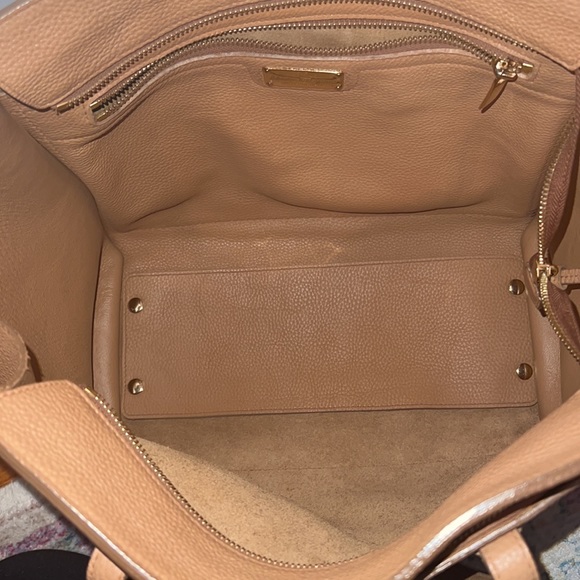 SALVATORE FERRAGAMO
Ladies Double Handle Gancini Tote - Beige - Picture 11 of 11